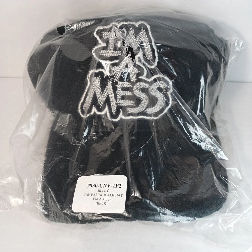 Lauren Moshi Embroidered 